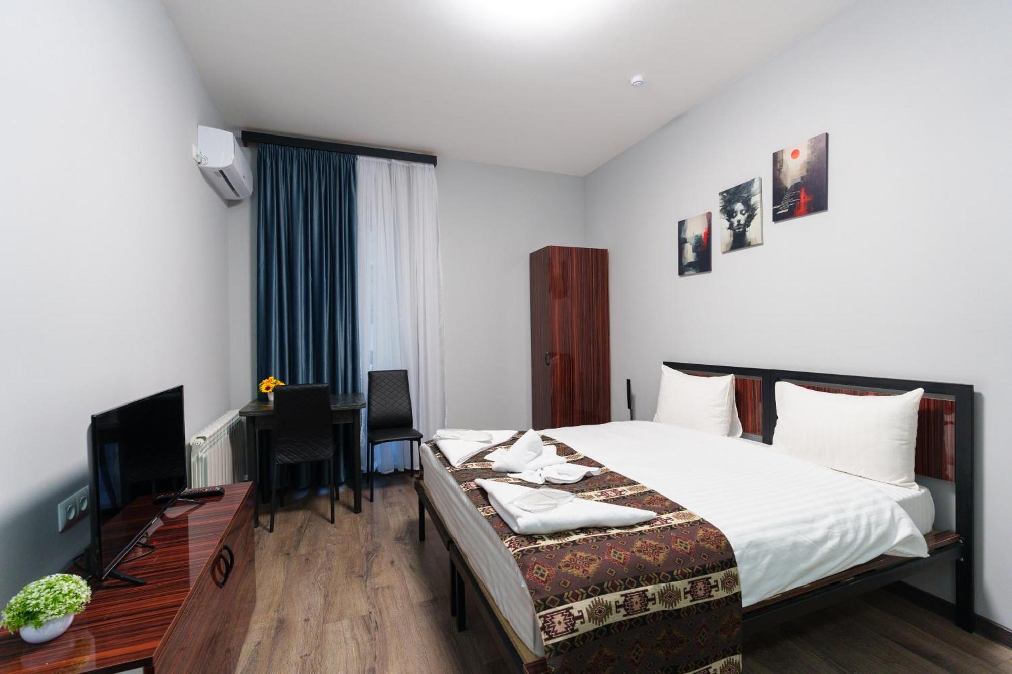 Gh Family Hotel Jerevan Eksteriør billede